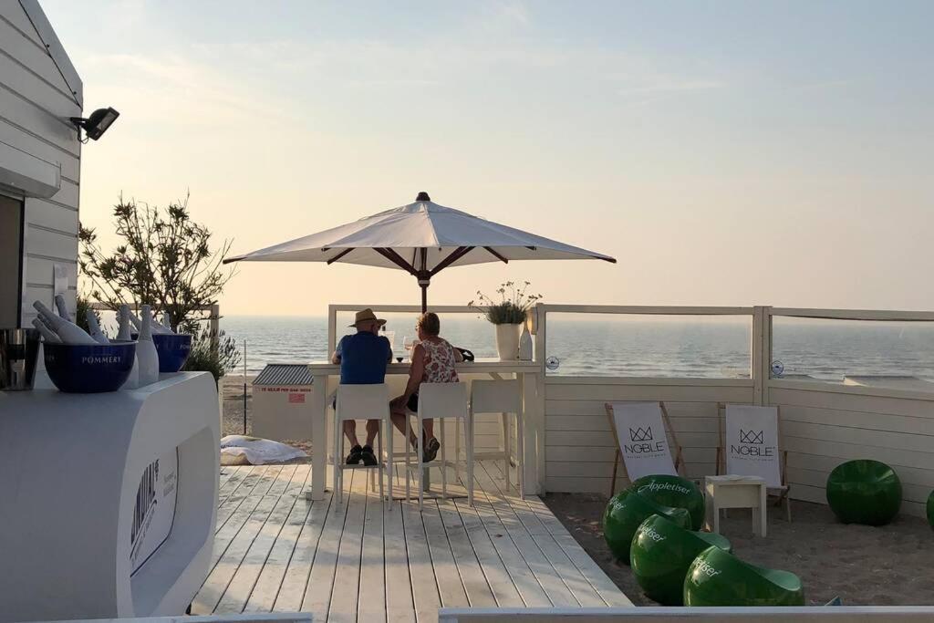 Zeezonzand Koksijde Esterno foto